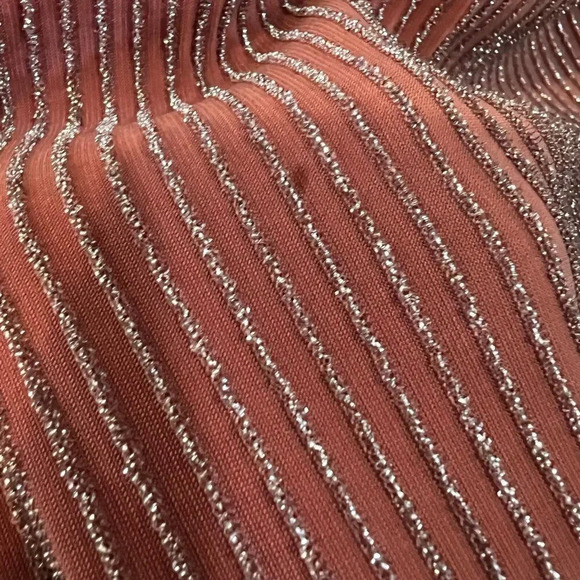 Windsor Metallic Striped Bodycon Dress Size Medium Sleeveless Midi Cocktail - Picture 9 of 10